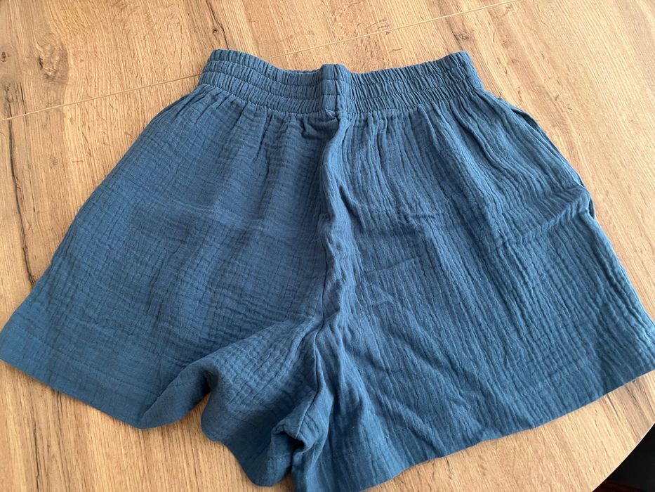 Szorty spodenki muślinowe niebieskie Matelier.  Rozm XS-S. Nowe