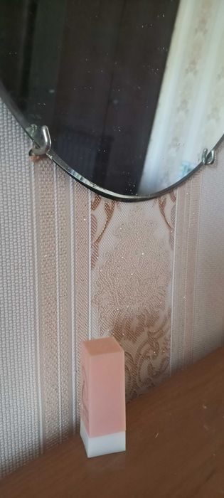 Настінне овальне дзеркало 1 м х 0,5 м