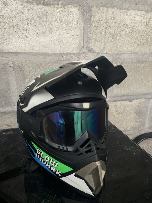 Шлем эндуро с очками