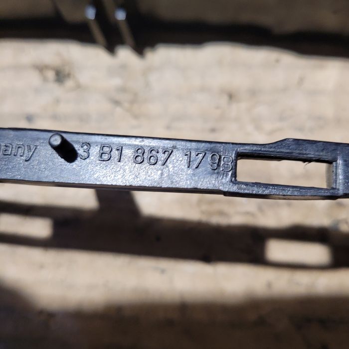 Panel przełączniki elektrycznych szyb stelaż vw passat b5 2000r