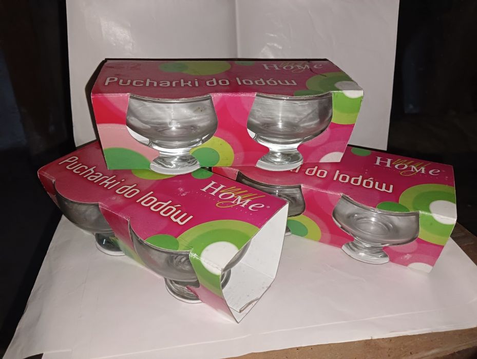 Pucharki do deserów, lodów