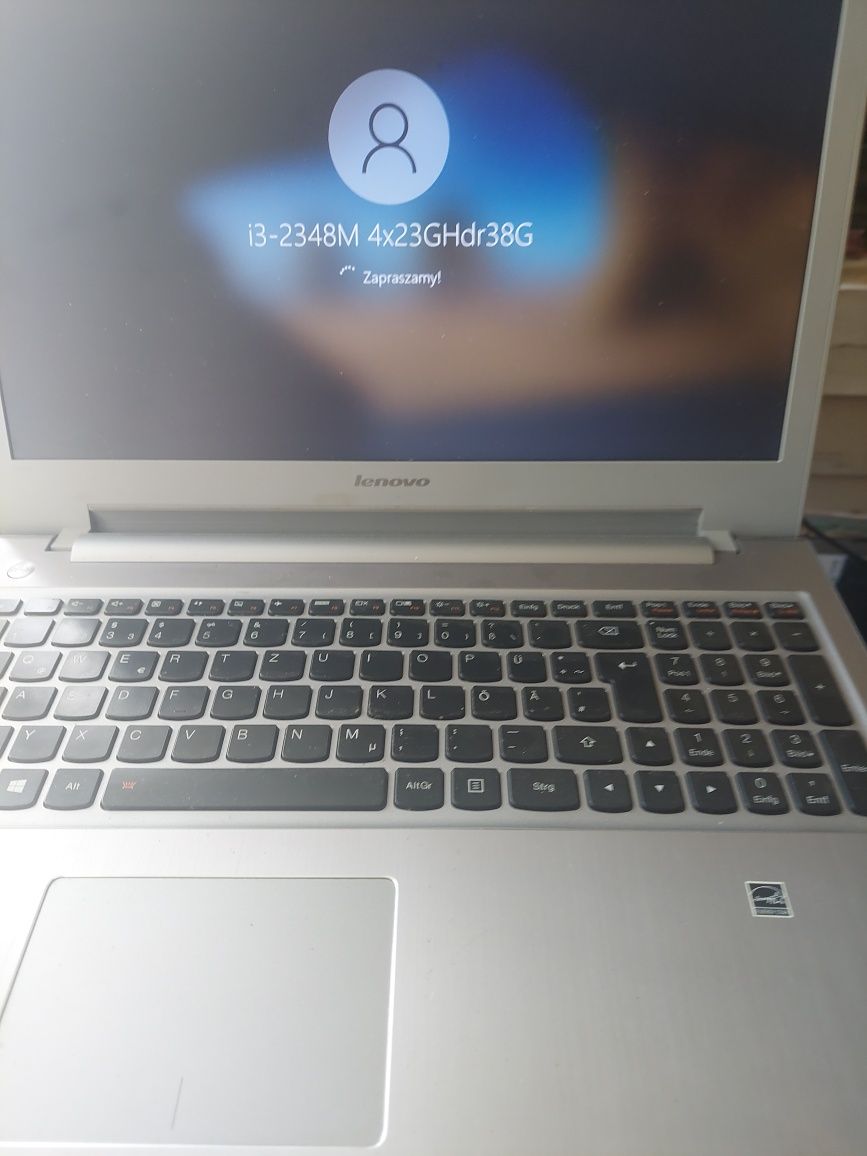 Lenovo Z500 ekran 15,6" i3-2348M 4x2,3GHz ram ddr3 8GB SPRAWNY hdd 1TB