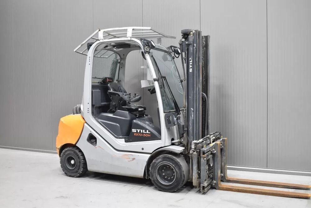 Still Re 70  STILL RX 70-30 – Wózek widłowy Diesel, 2014 rok