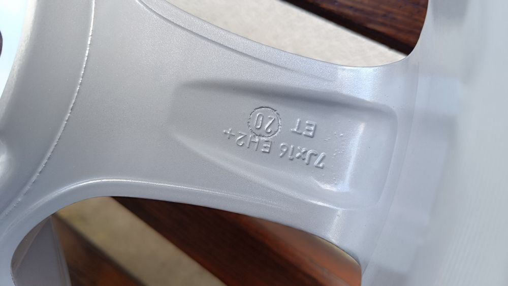 Alufelgi Rial 5x120 7Jx16 ET20