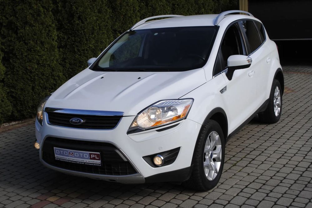 Ford Kuga 0-korozji servis przebieg 100% grzane fotele navi oplacony