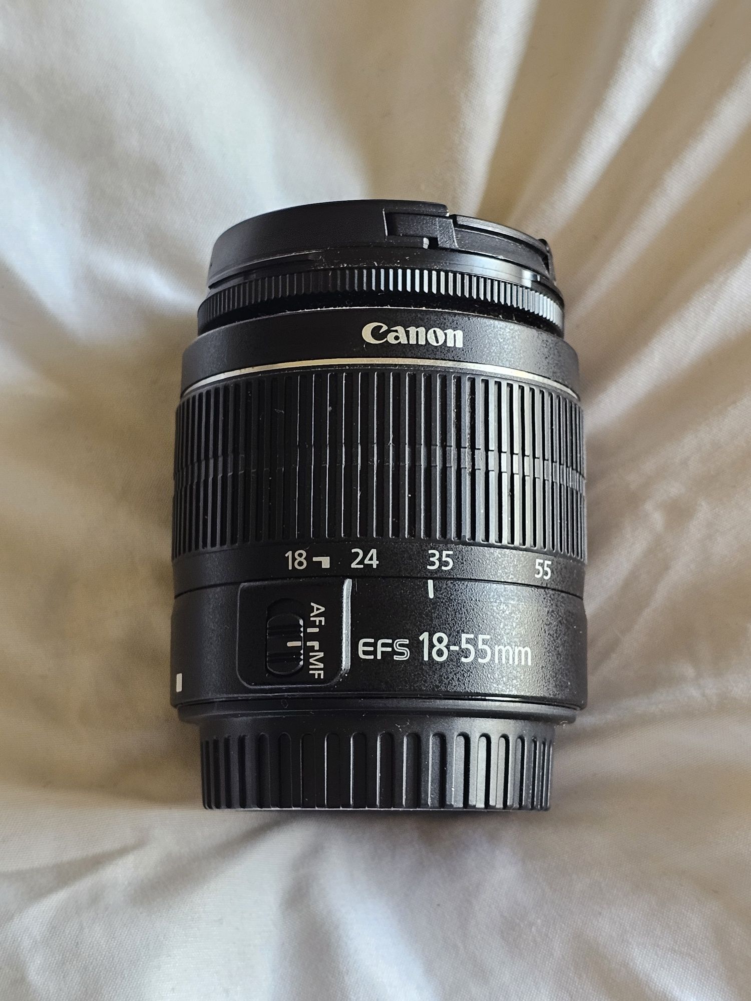 Canon 1100D + objetiva 18-55mm & 55-250mm + tampa objetiva extra+ mala
