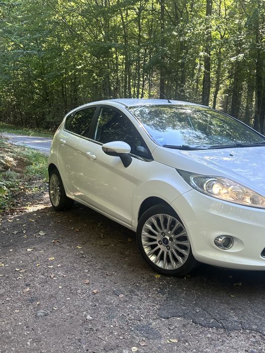 Ford fiesta 1.6 Diesel 2011 rok