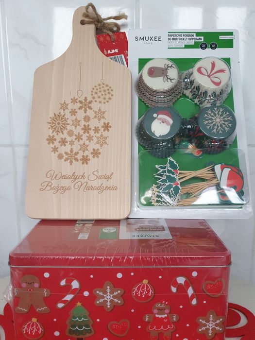 Świąteczne przybory kuchenne. + gratis. Nowe.