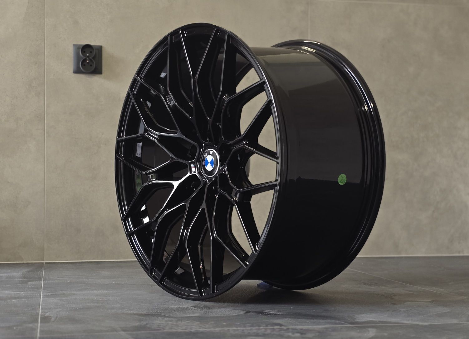 Felgi R19 do BMW 5x112 G30 G20 G21 G31 G26 G22 i inne