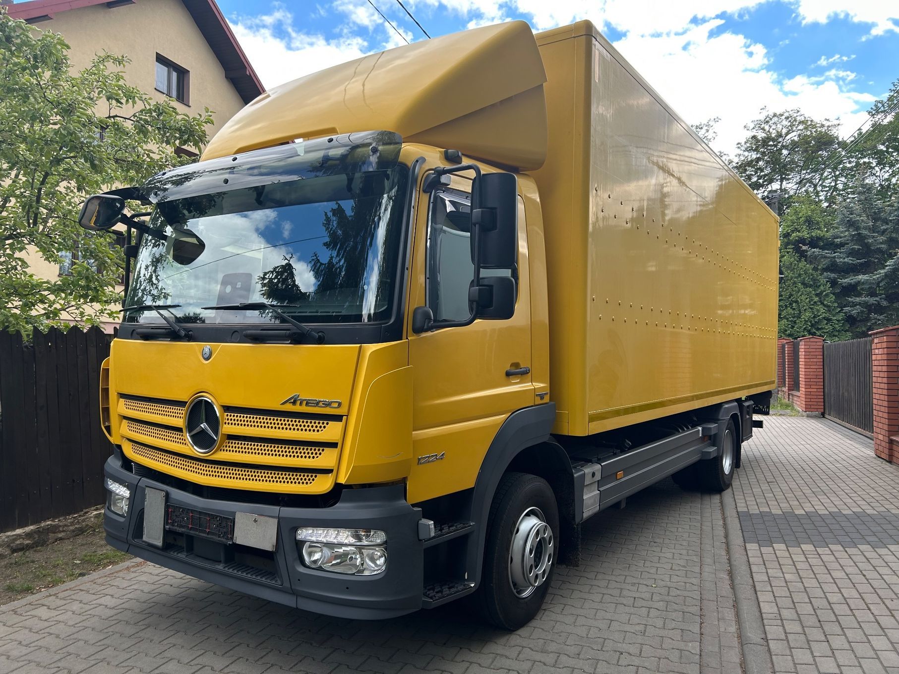 Mercedes-Benz ATEGO 1224 dł.7,30 wys.245 szer.2,49 18 EURO PALET