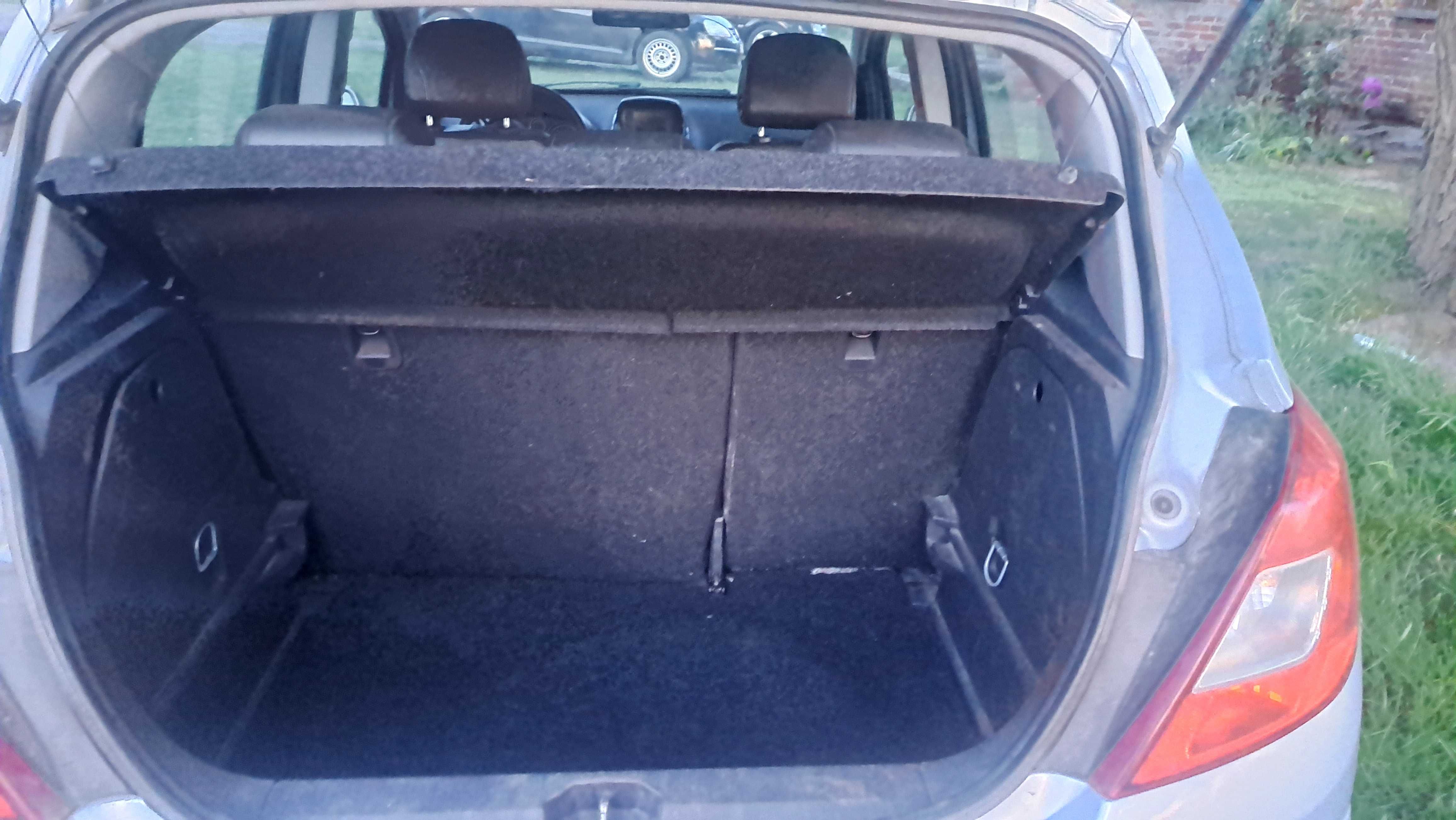 Tanio sprzedam Opel Corsa