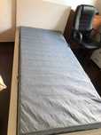 Conjunto cama e colchão IKEA
