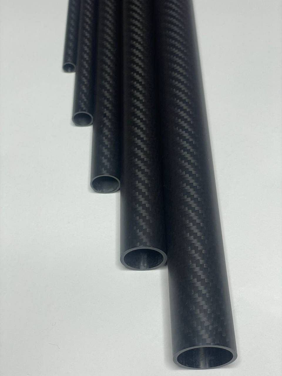 Карбонова труба. Карбоновая трубка. Carbon pipe. tube. 3k twill