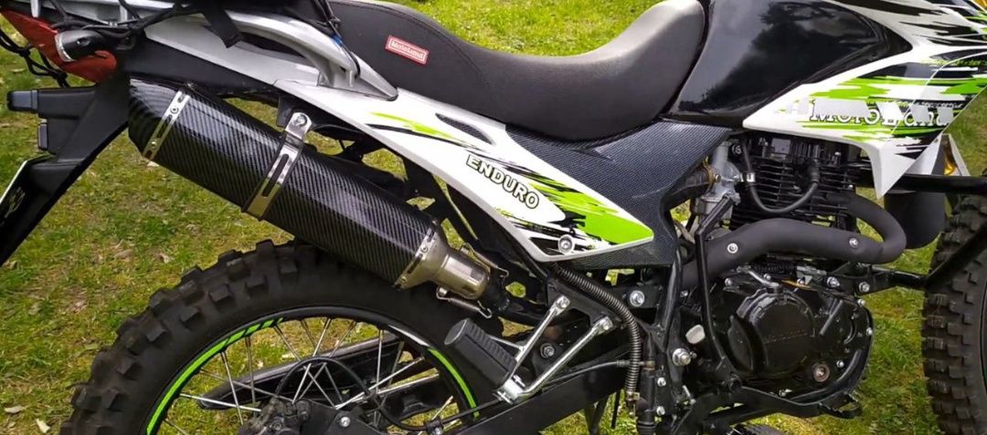 Прямоток мото глушитель Akrapovic 37 см глушитель наклейка труба новый