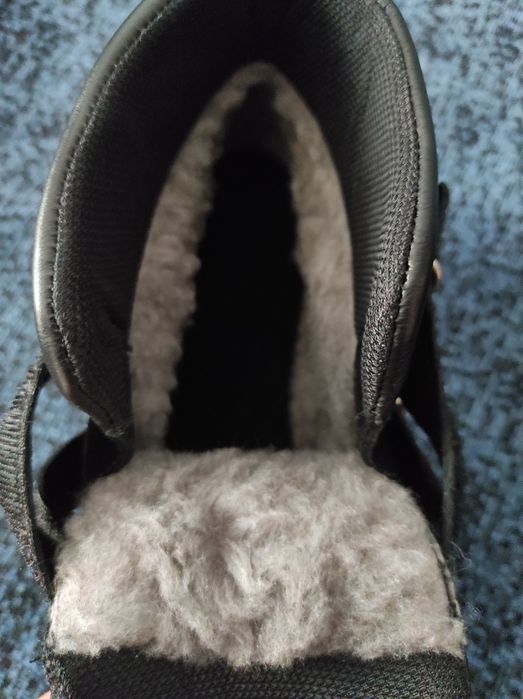 Ботинки зимние 37 р (девочка)