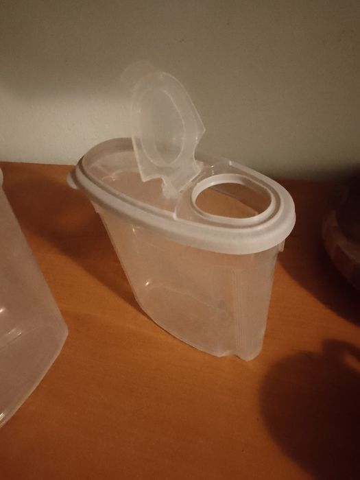 Набір контейнерів.