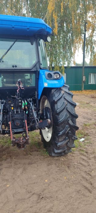 Трактор New Holland TD5.110