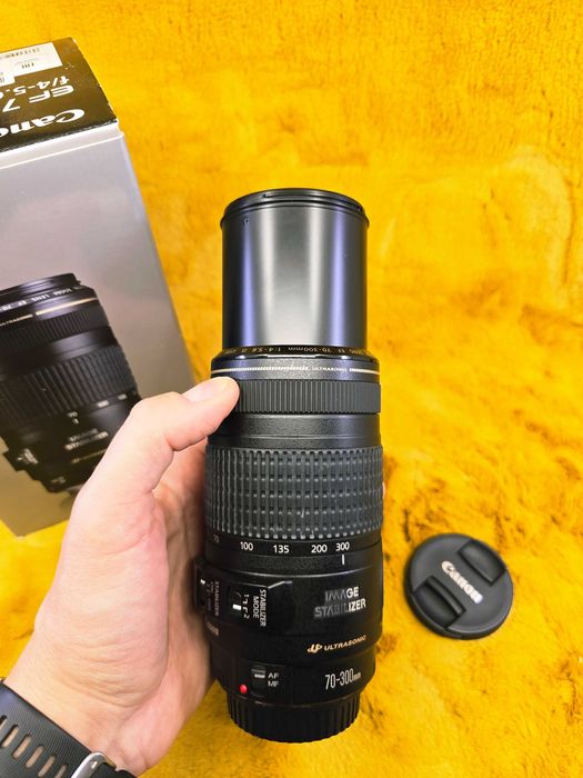 Об'єктив Canon EF 70-300mm f/4-5-6 IS USM - універсальний телезум!