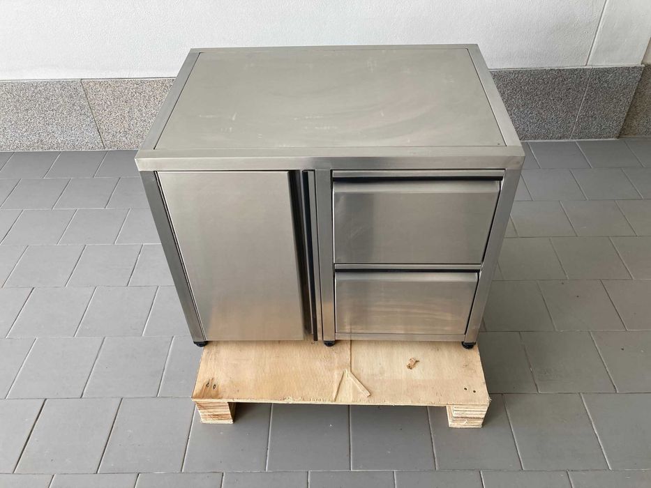 móvel inox com gavetas e porta pivotante como novo