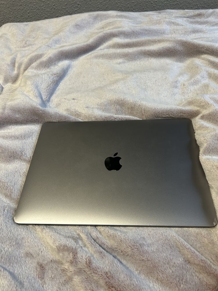 Macbook Pro I7 16GB 512GB SSD 2020 13.3 A2251