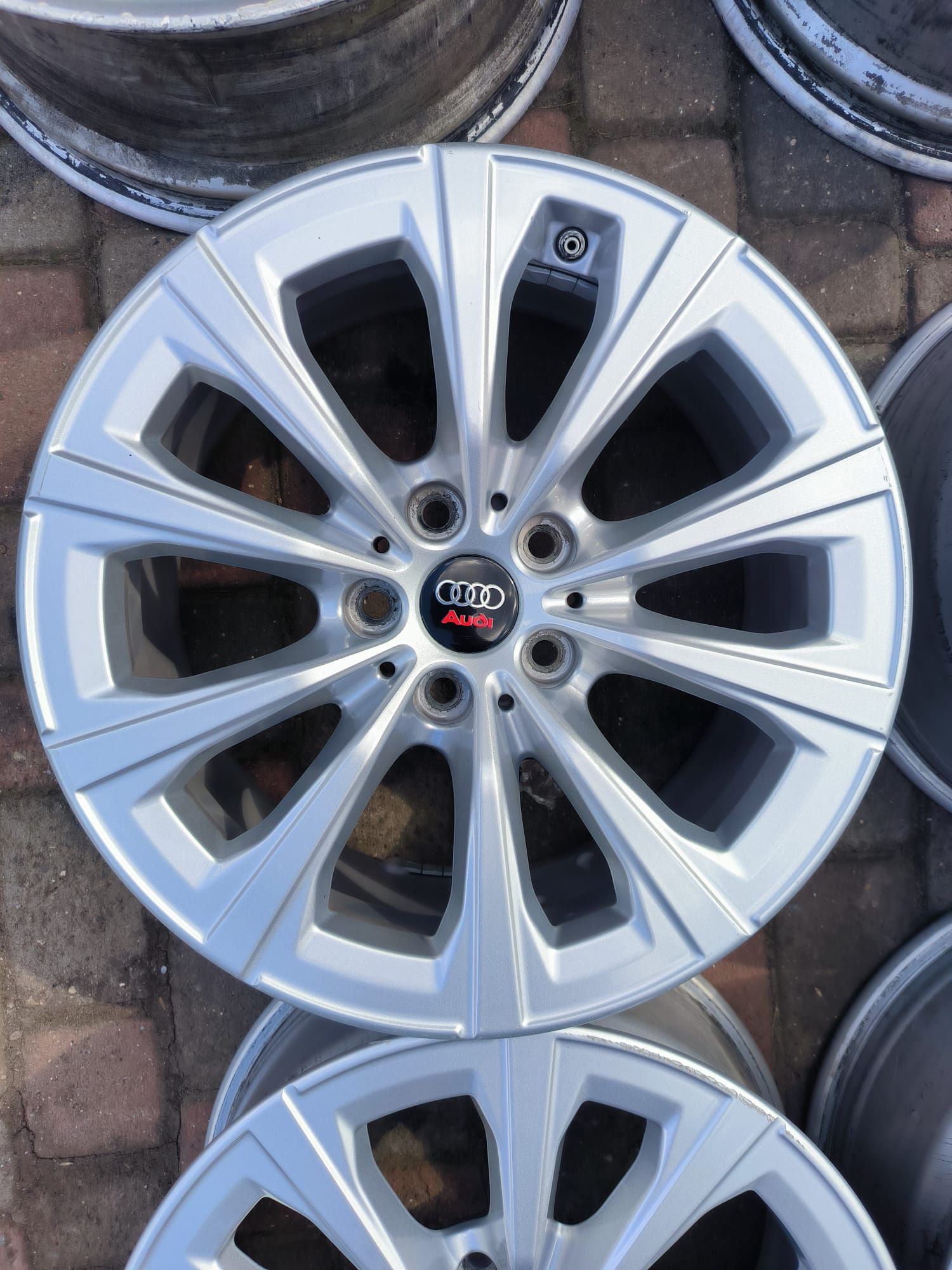 Felgi aluminiowe 17 Audi A3 A4 A5 A6 A7 A8 5x112