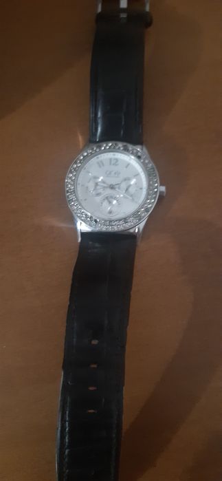 Relogios one  pulseira pele