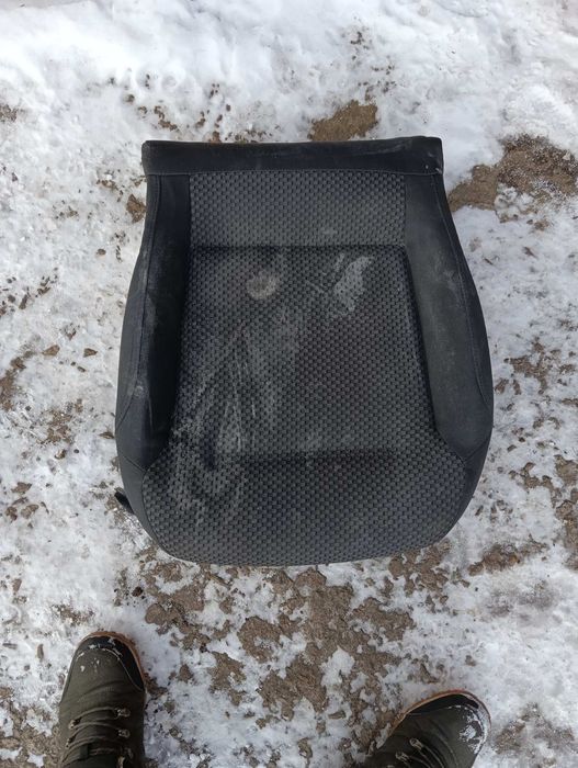 Деталі сидіння джета мк 6 2011-2018 ,є і другі запчастини