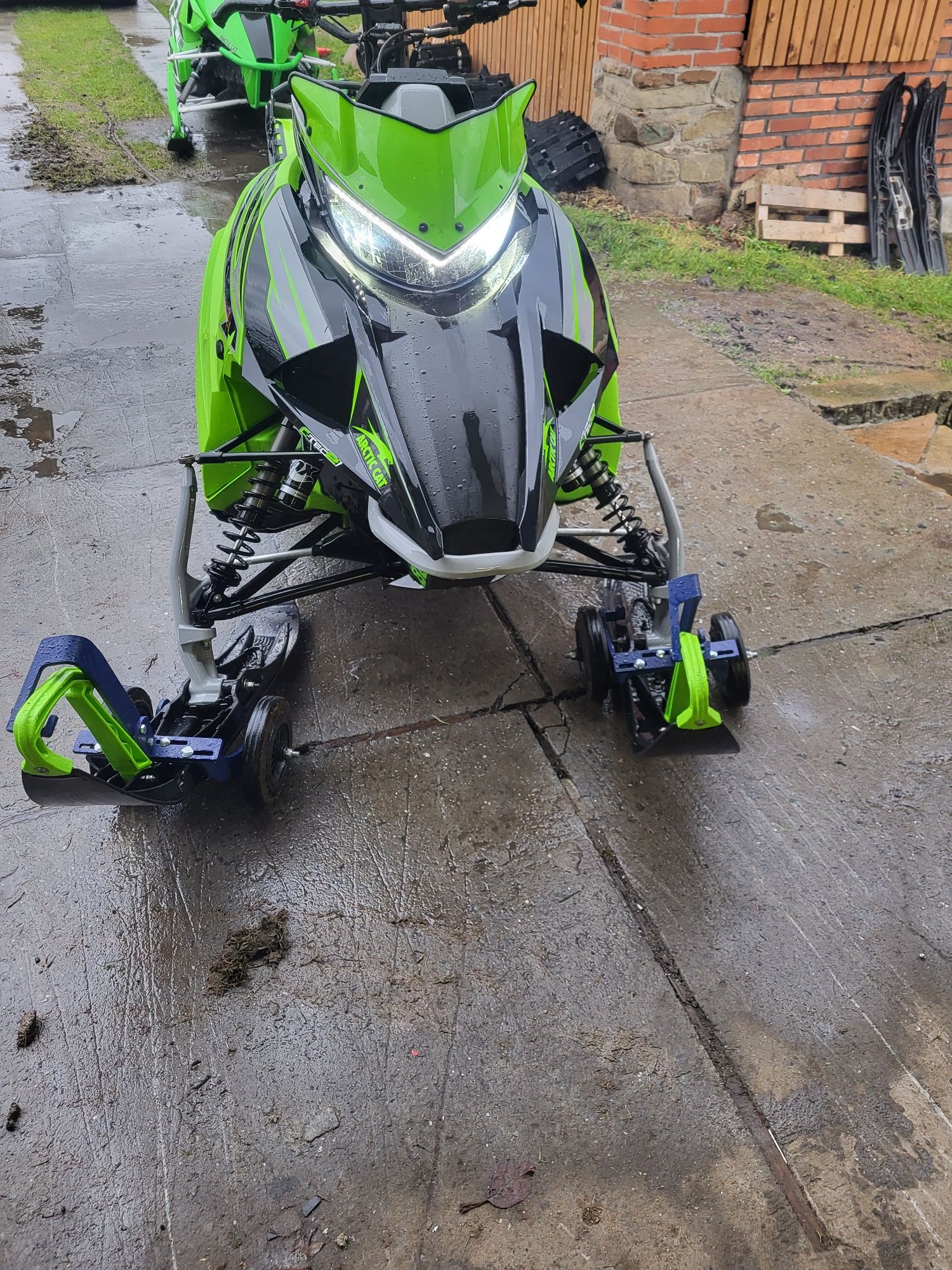 Skuter śnieżny Arctic Cat Hardcore Evo ZAMIANA