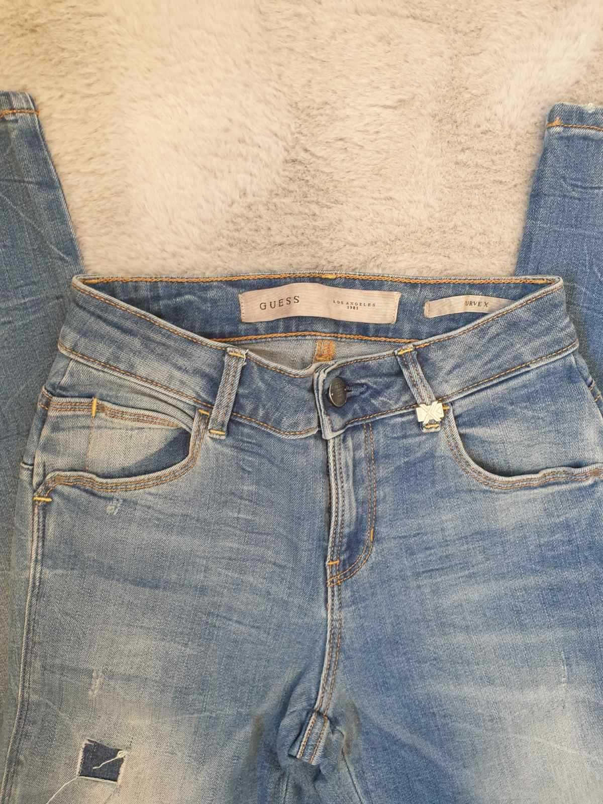 Spodnie jeansowe Guess Curvex. Stan idealny.Rozmiar 24=34
