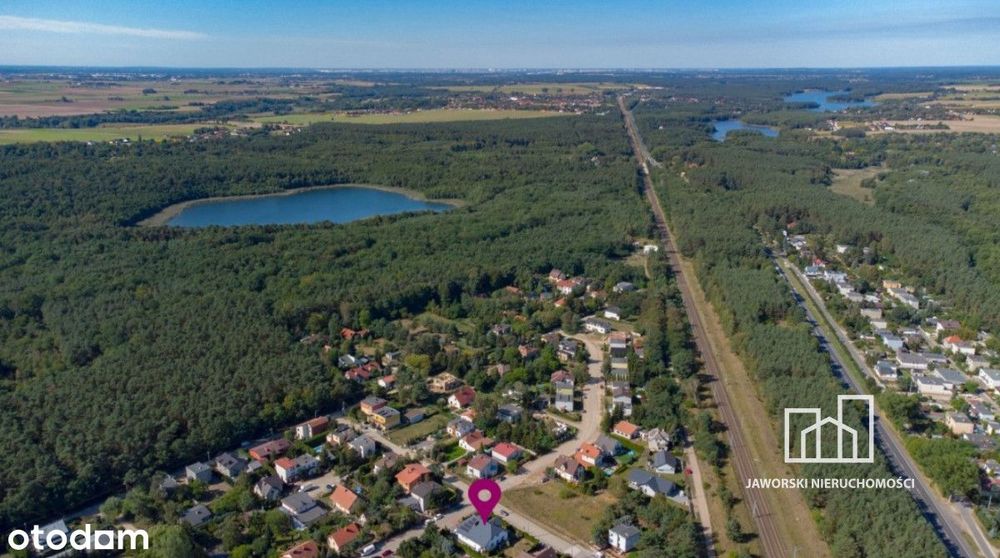 Piętro domu z prywatnym ogrodem, miejsca postojowe