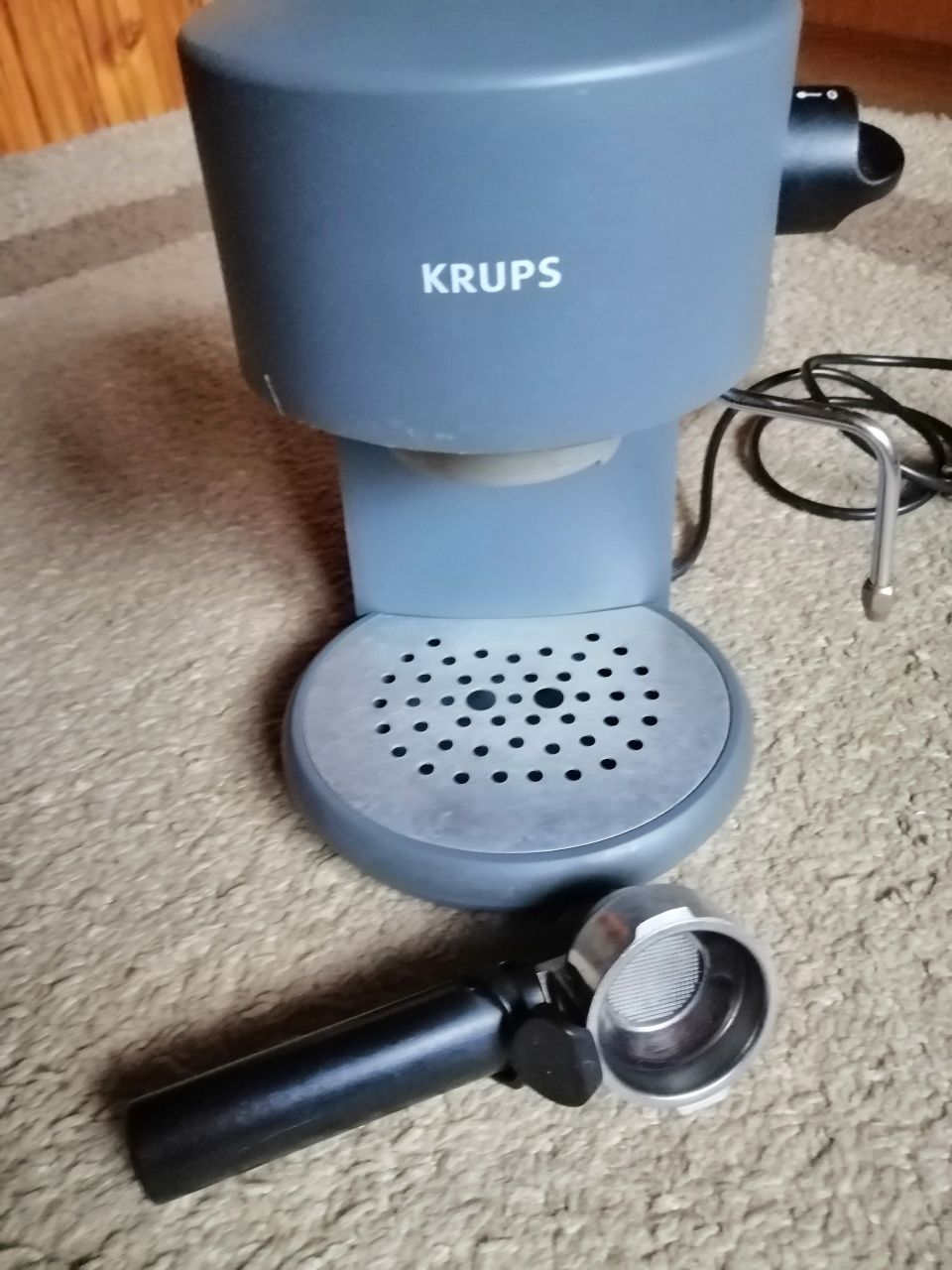 Ekspres cisnieniowy Krups vivo 880 spieniacz