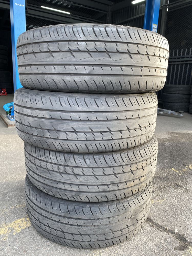 235/55 R20 Continental CrossContact UHP