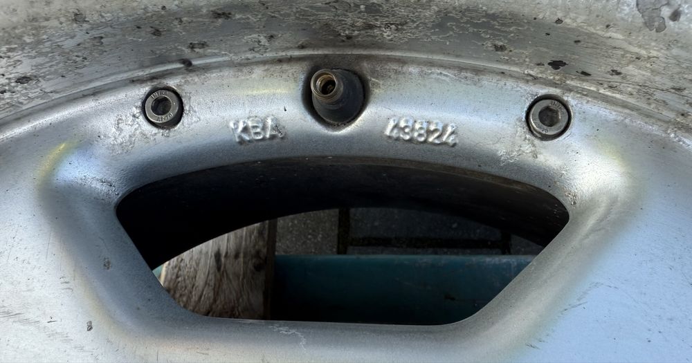1 x Felga Intra Mercedes 18" 8J ET41 5X112 kba43824 Monoblock AMG