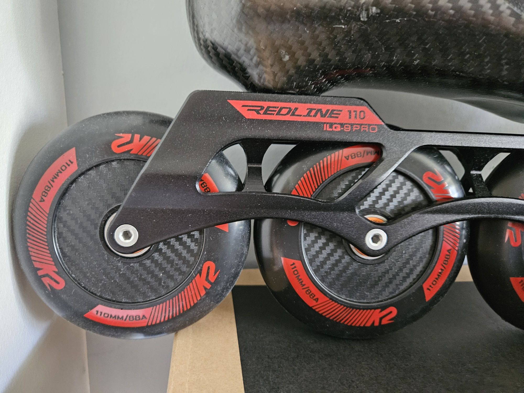 Rolki K2 Redline 110 Carbon - Czarno/Czerwone r.44