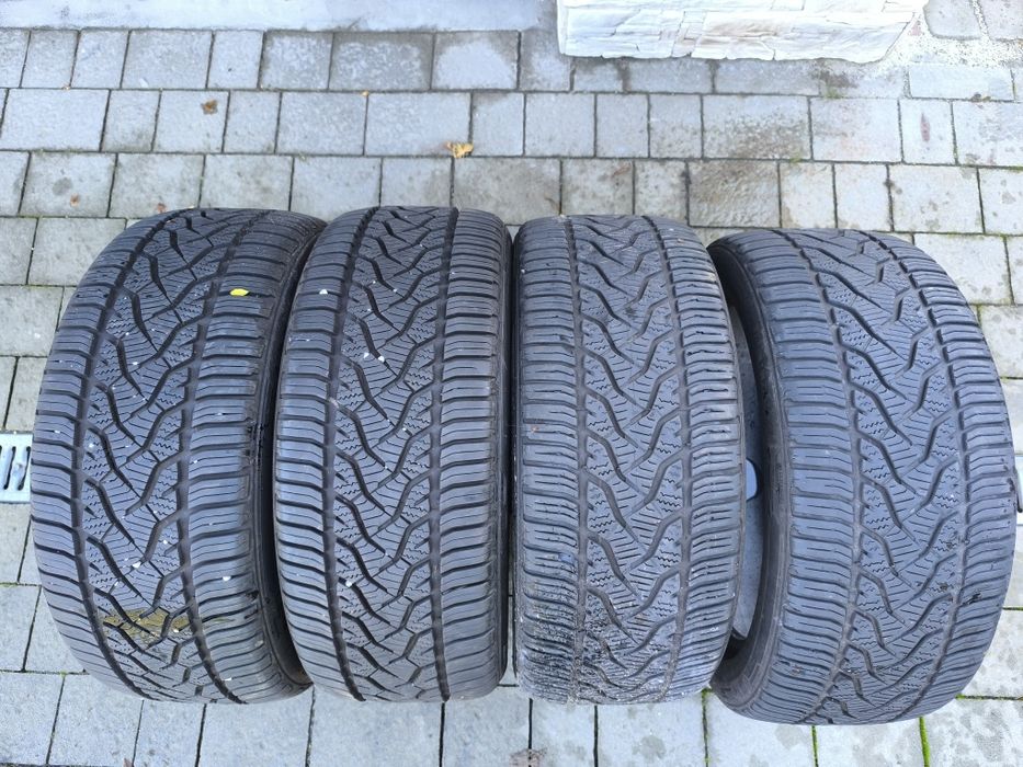 Opony wielosezonowe 225/45/17