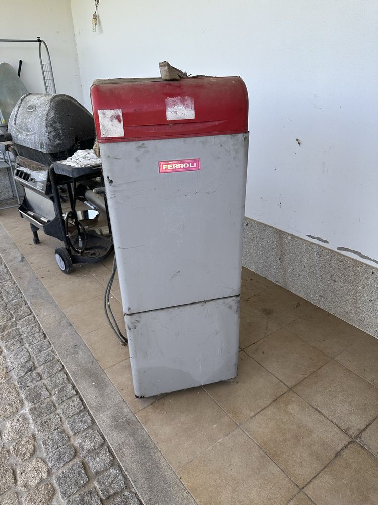 Caldeira Ferroli a Gasoleo
