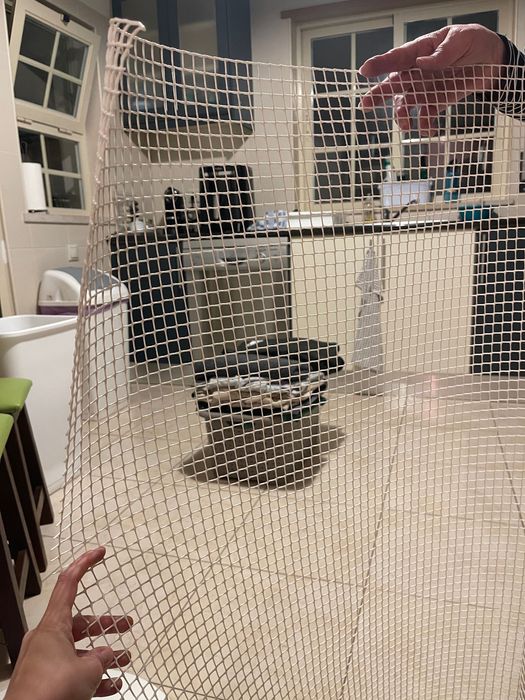 Vende-se Rolo de Rede de Plástico