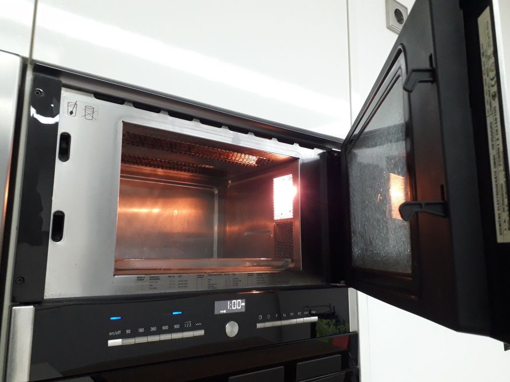 Microondas Siemens HF25GR2