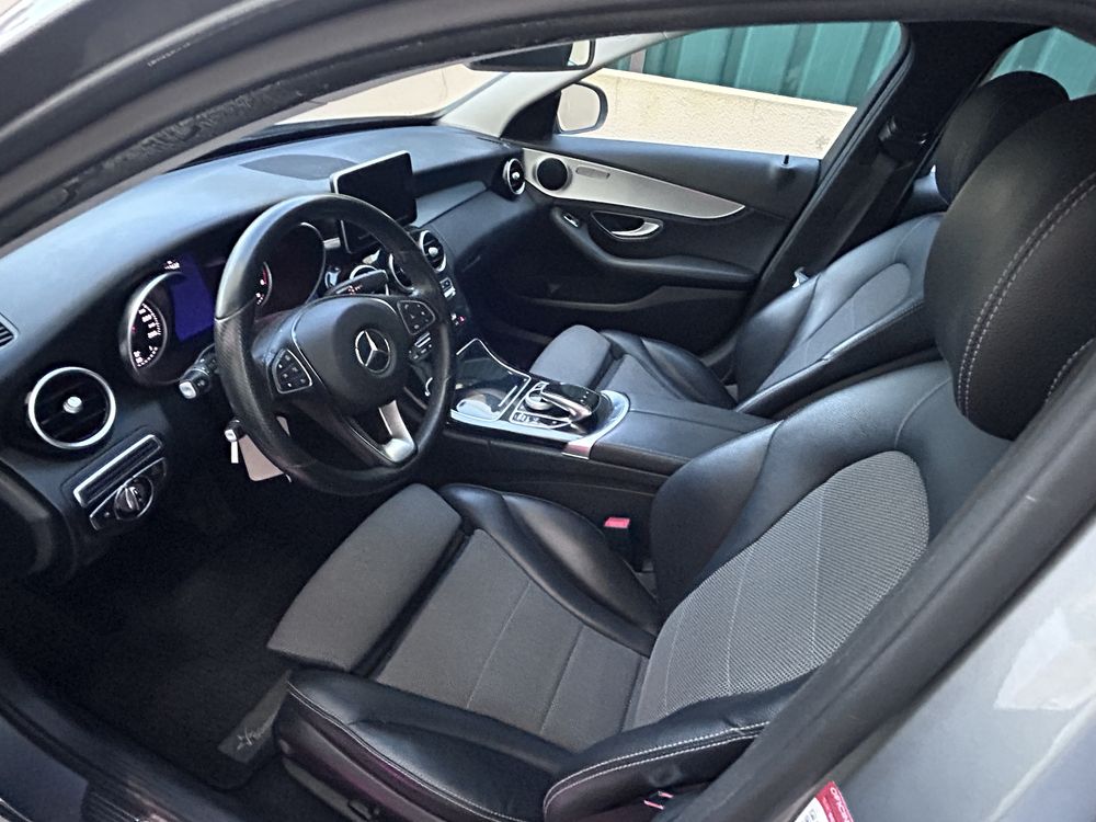 Carrinha Mercedes C220 cinzenta, excelente estado
