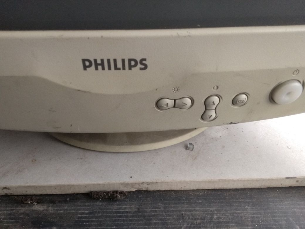 Monitor kineskop Philips vintage 105 s model  CRT retro gaming