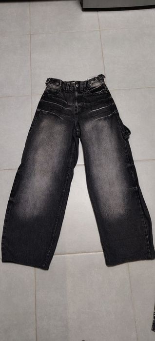 Spodnie jeans Bershka