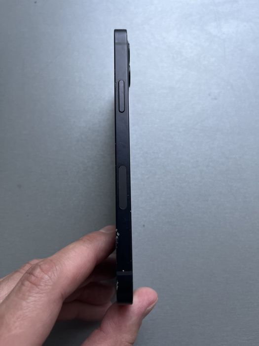 iPhone 12 на запчастини