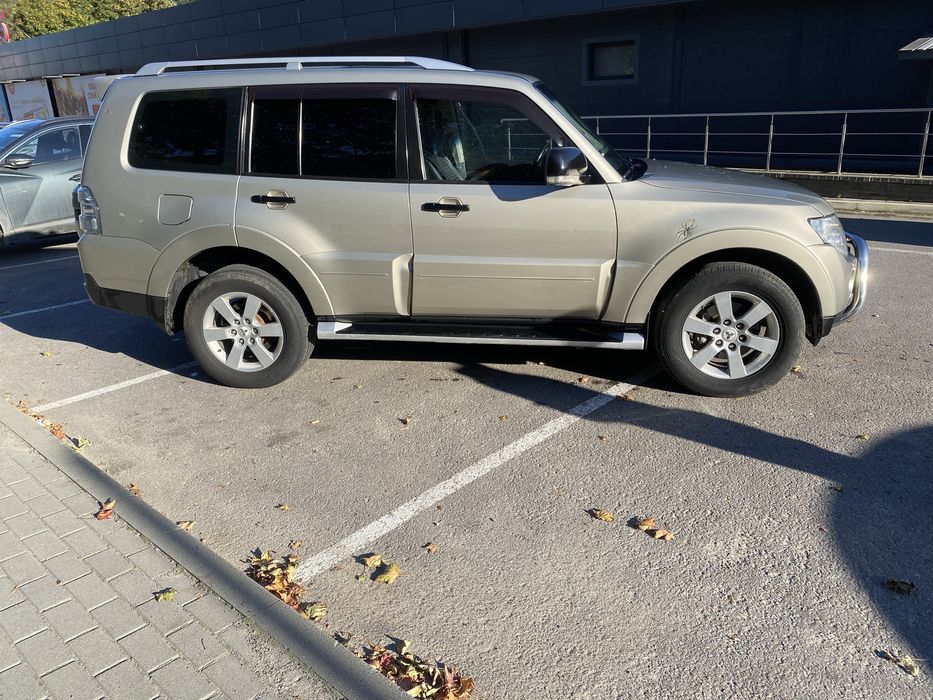 Mitsuboshi  PAJERO 4