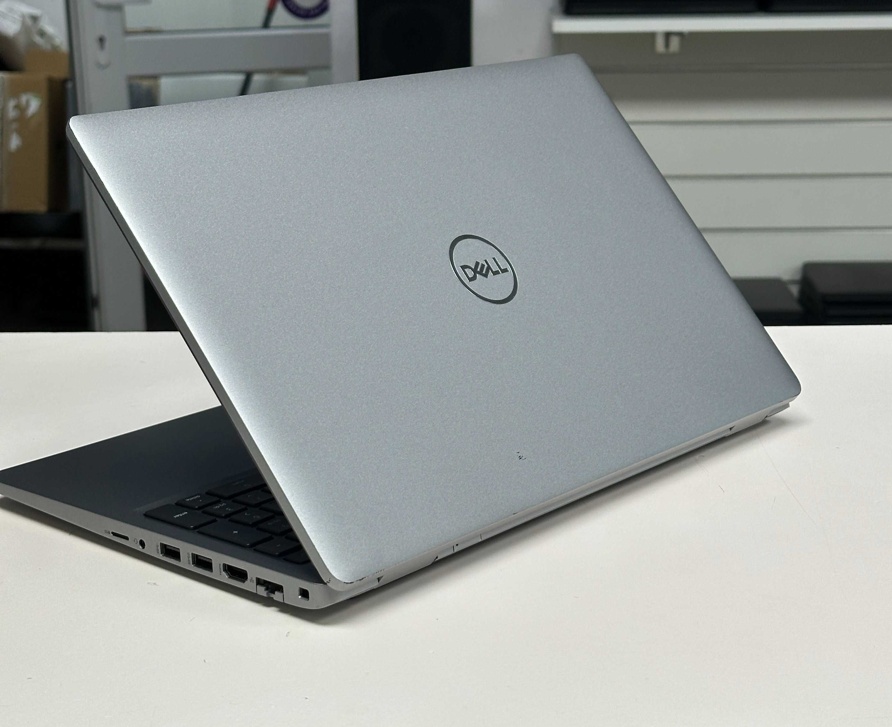 Dell Latitude 5520 |i5-11gen 16GB RAM 256GB SSD| 12 MIESIECY GWARANCJI