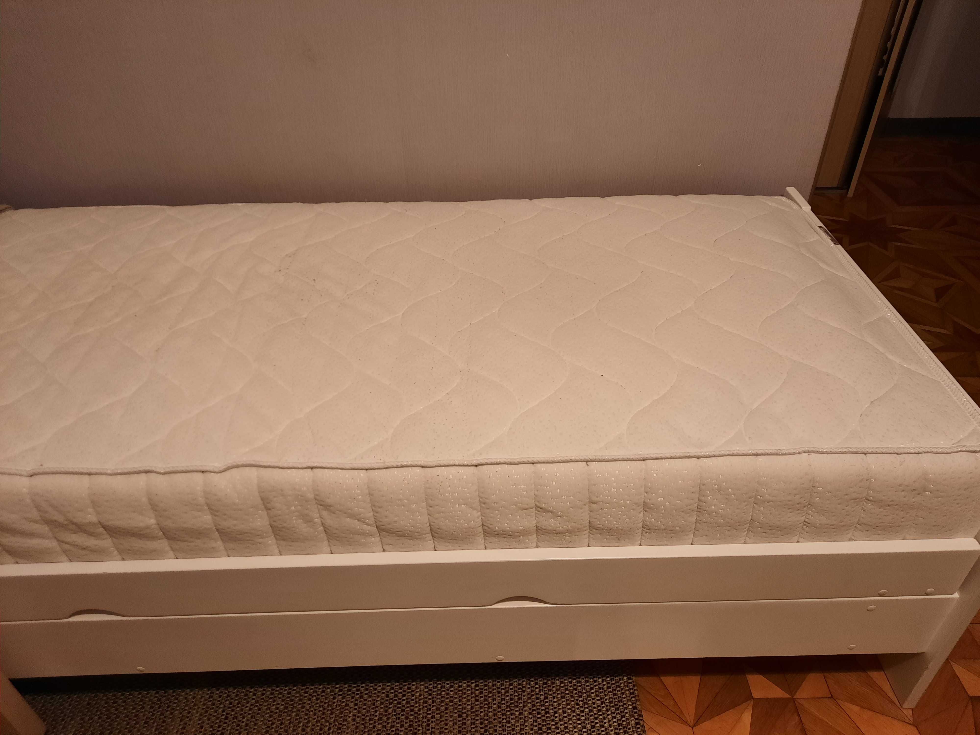 Łóżko białe z pojemnikiem 180x80 plus materac Hilding