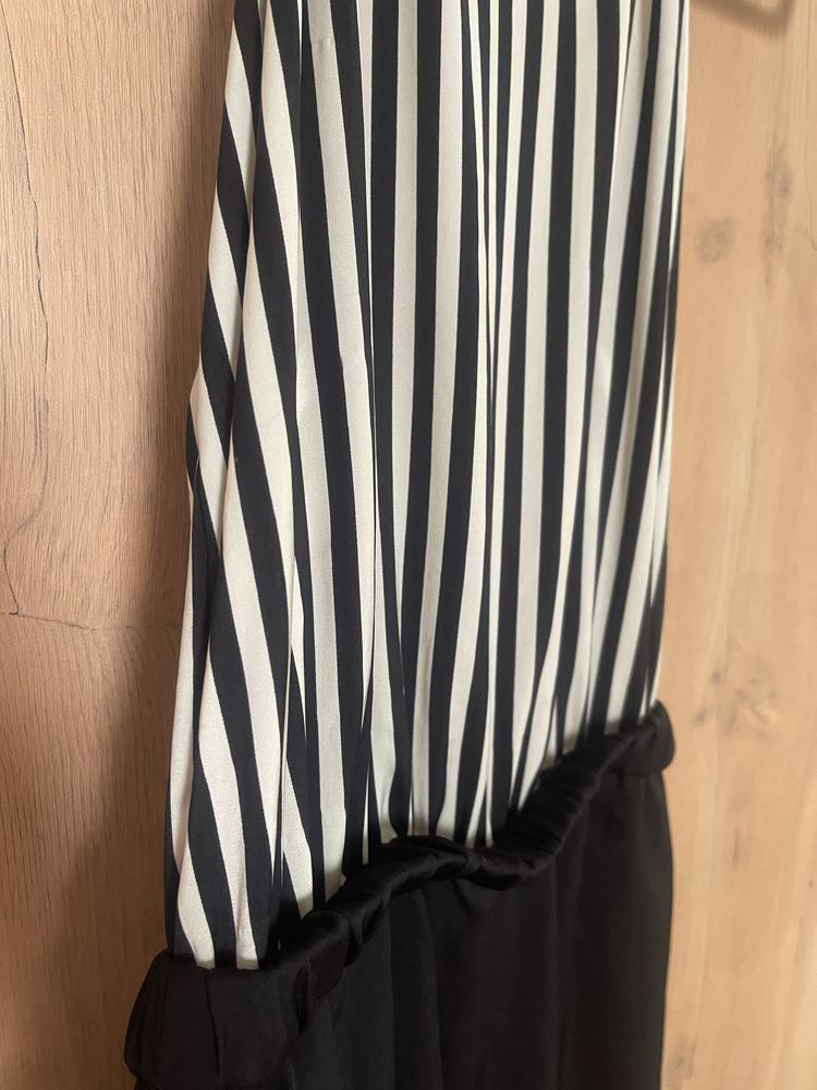 Kombinezon elegancki rozciecia odkryte plecy zara xs