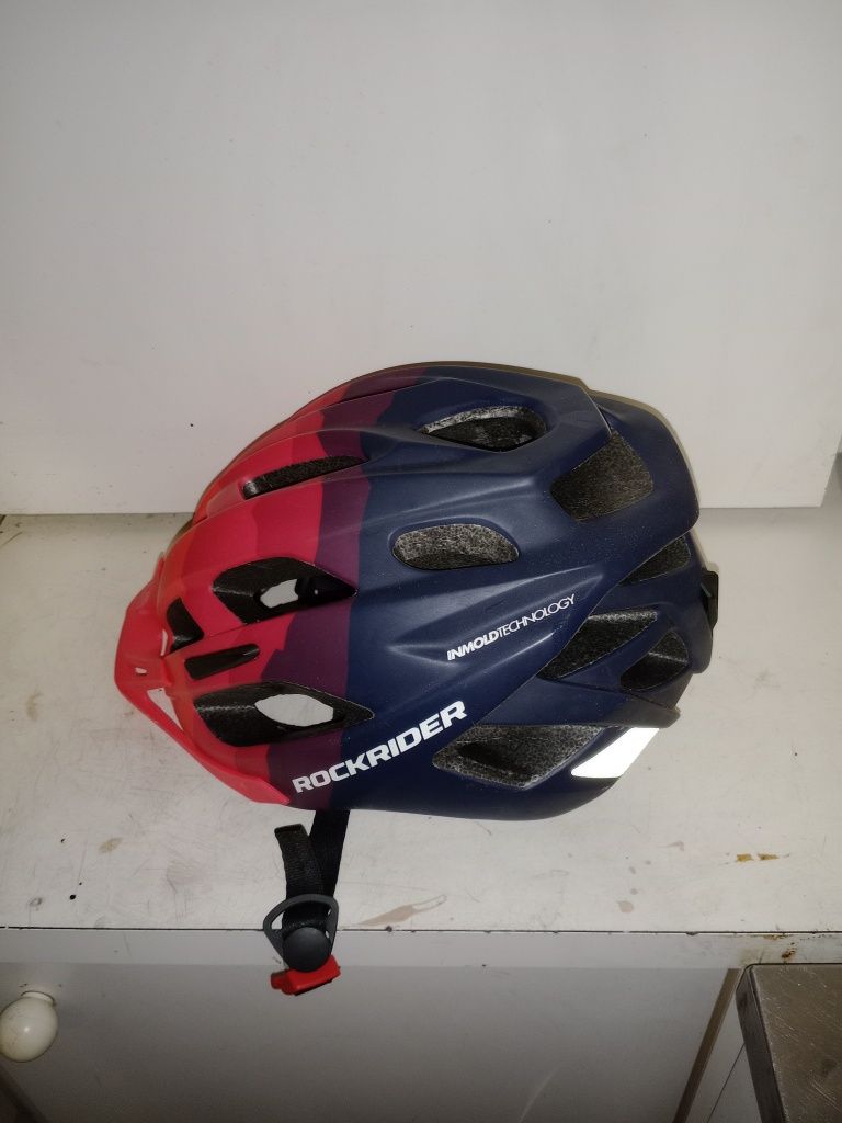 6€ Capacete de marca para desocupar