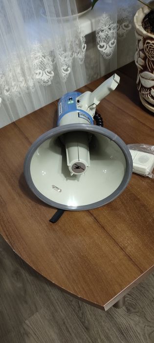 Мегафон Monacor ТМ 27,