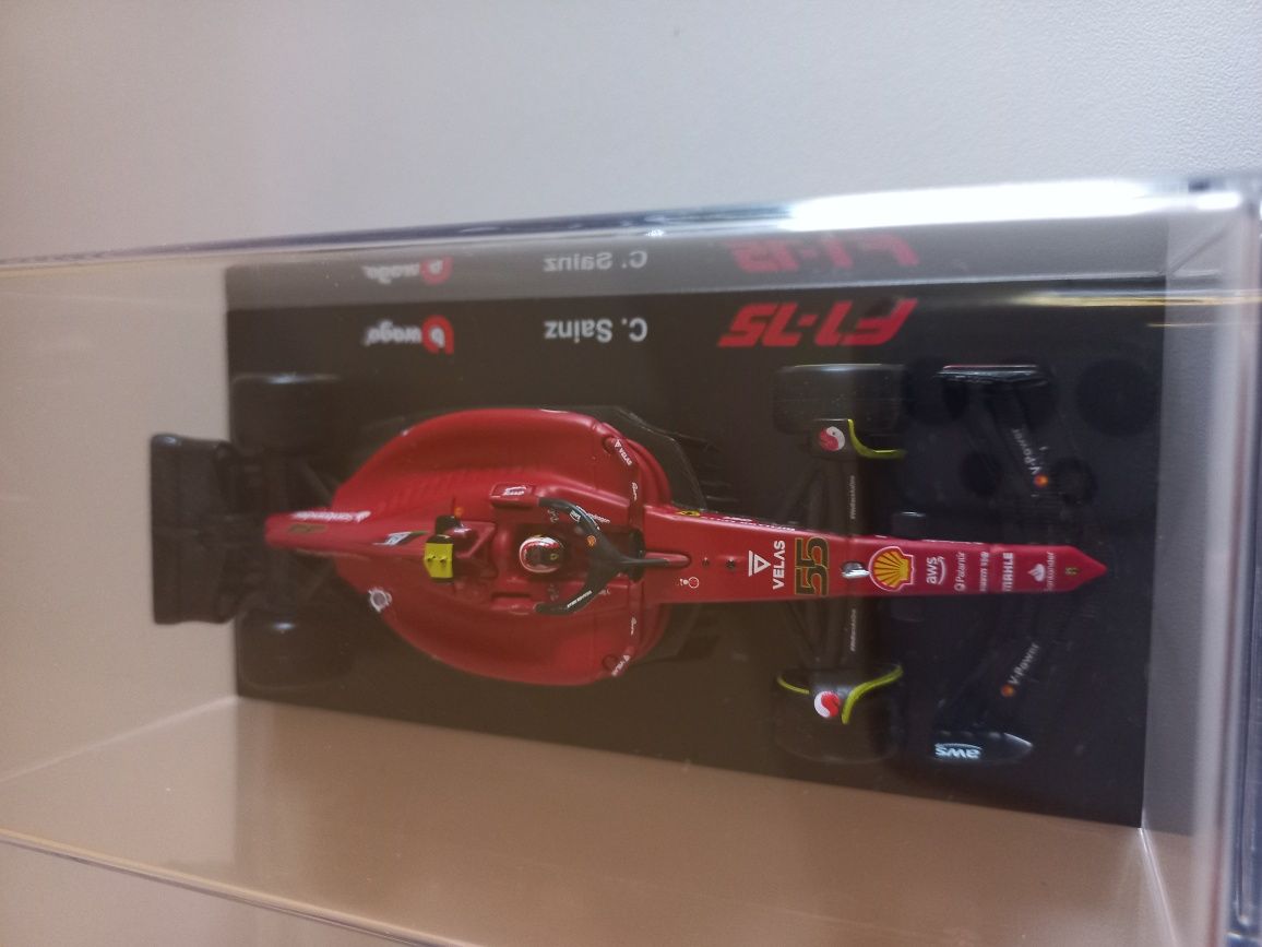 Bburago Ferrari Racing,bolid Fi-75, Carlos Sainz ,skala 1:43