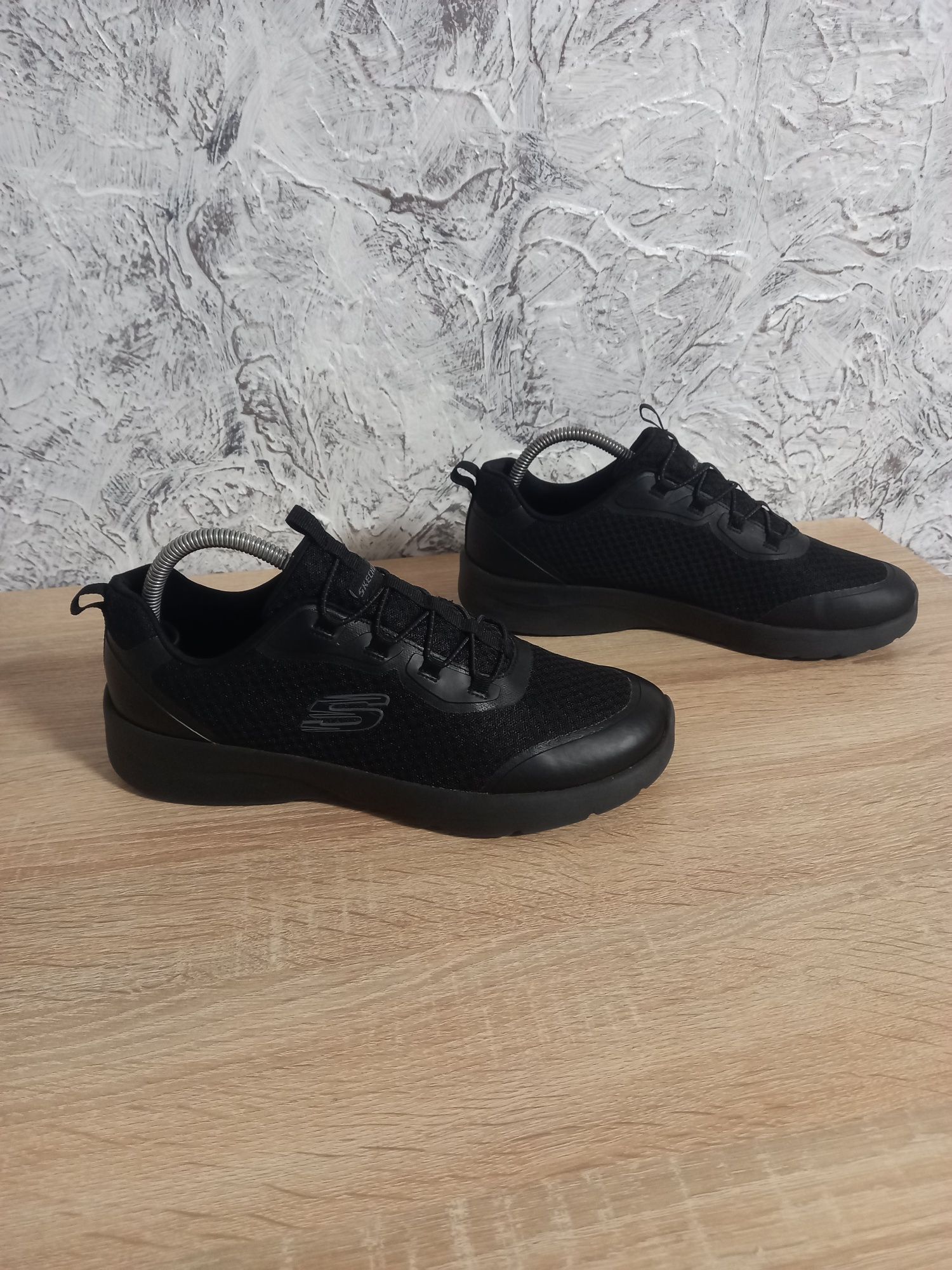 Кроссовки Skechers.40 р.оригинал